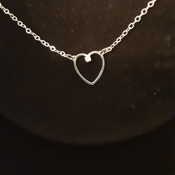 Jewelry - Sterling silver heart with diamond accent